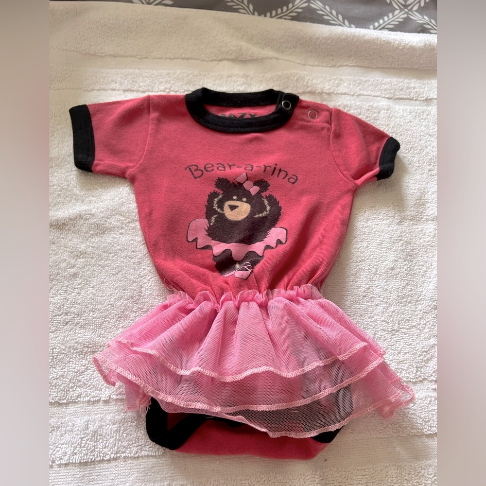 Pink Bear-Theme Baby Onesie with Tutu size 6mths